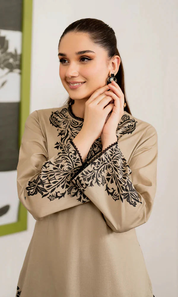 Sapphire Embroidered lawn Three Piece D/746