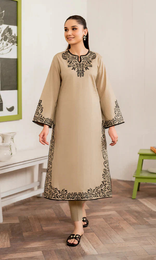 Sapphire Embroidered lawn Three Piece D/746