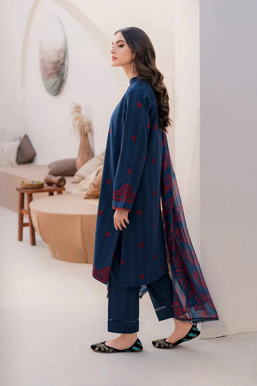 JAZMIN Embroidered Lawn 3 Piece Suit D/44