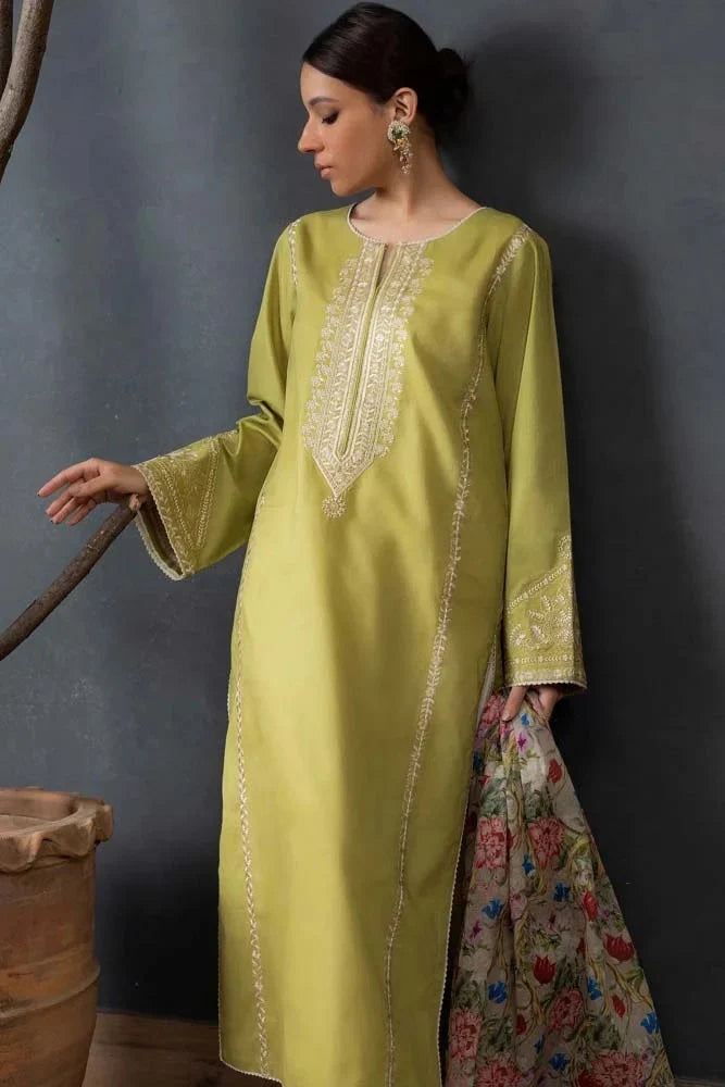 sapphire Embroidered lawn Three Piece sp-36