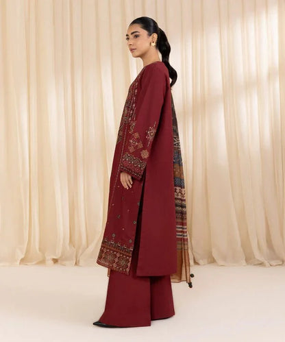 sapphire Embroidered lawn Three Piece D/715