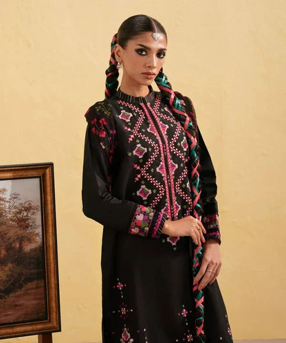 sapphire Embroidered Dhanak 3 Piece D-69