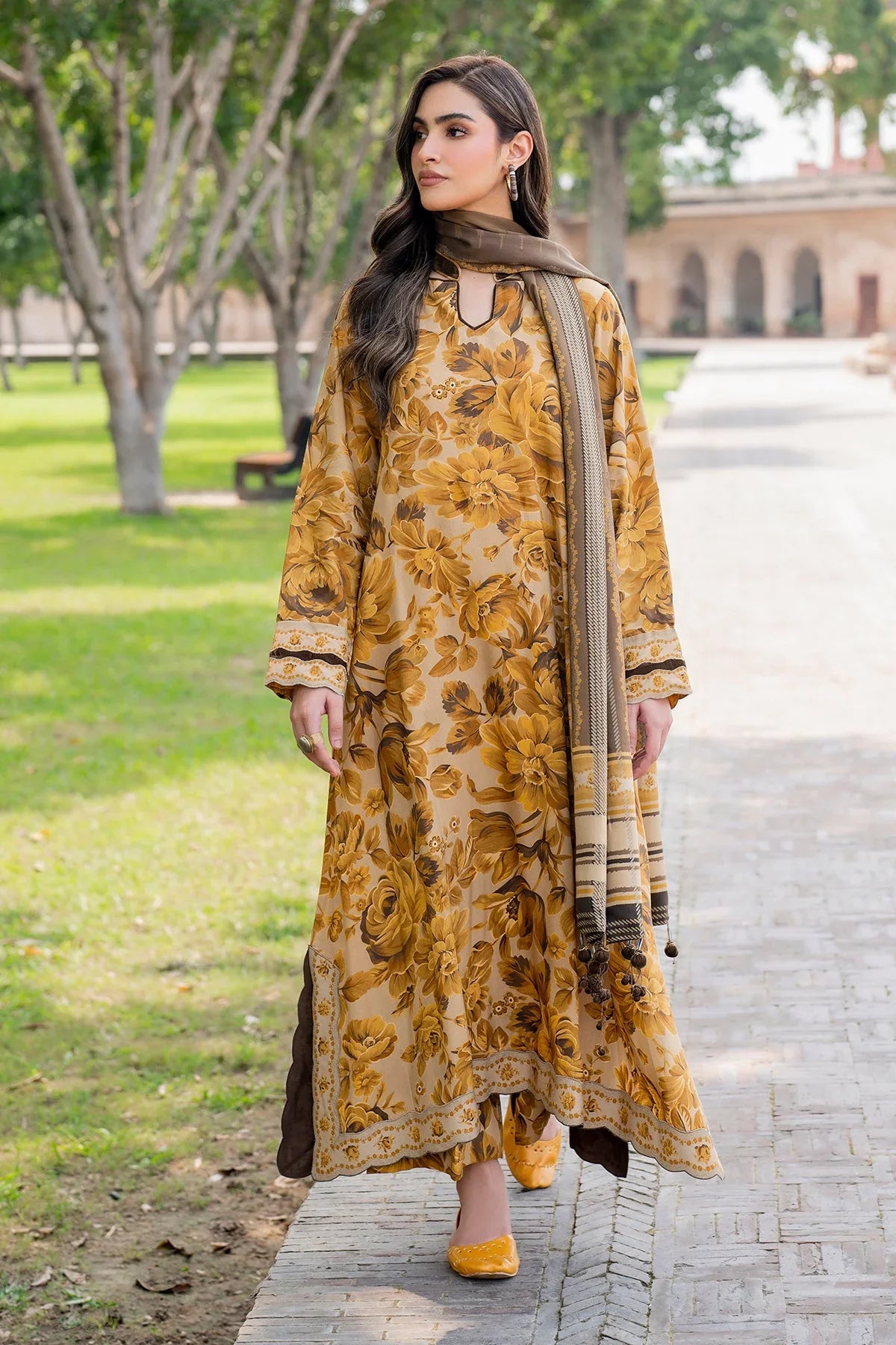 Baroque D-792 Printed three piece suit