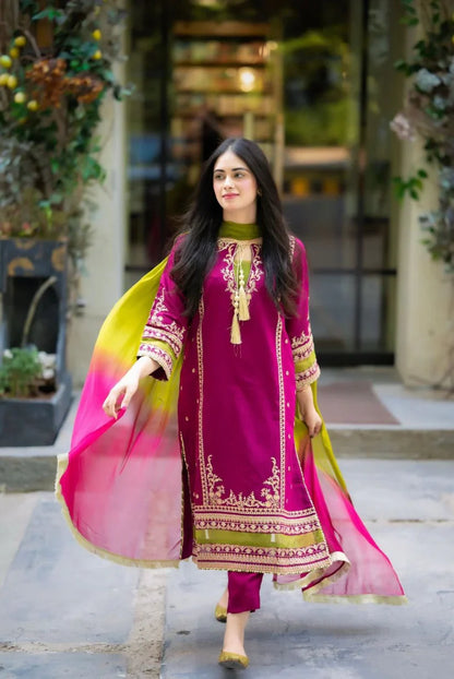 OMAL by Komal - Embroidered Lawn Three Piece Summer Collection D/13 - OC-01